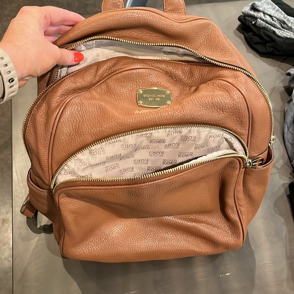 EUC Michael Kors Large Abbey Leather Backpack - Picture 11 of 11